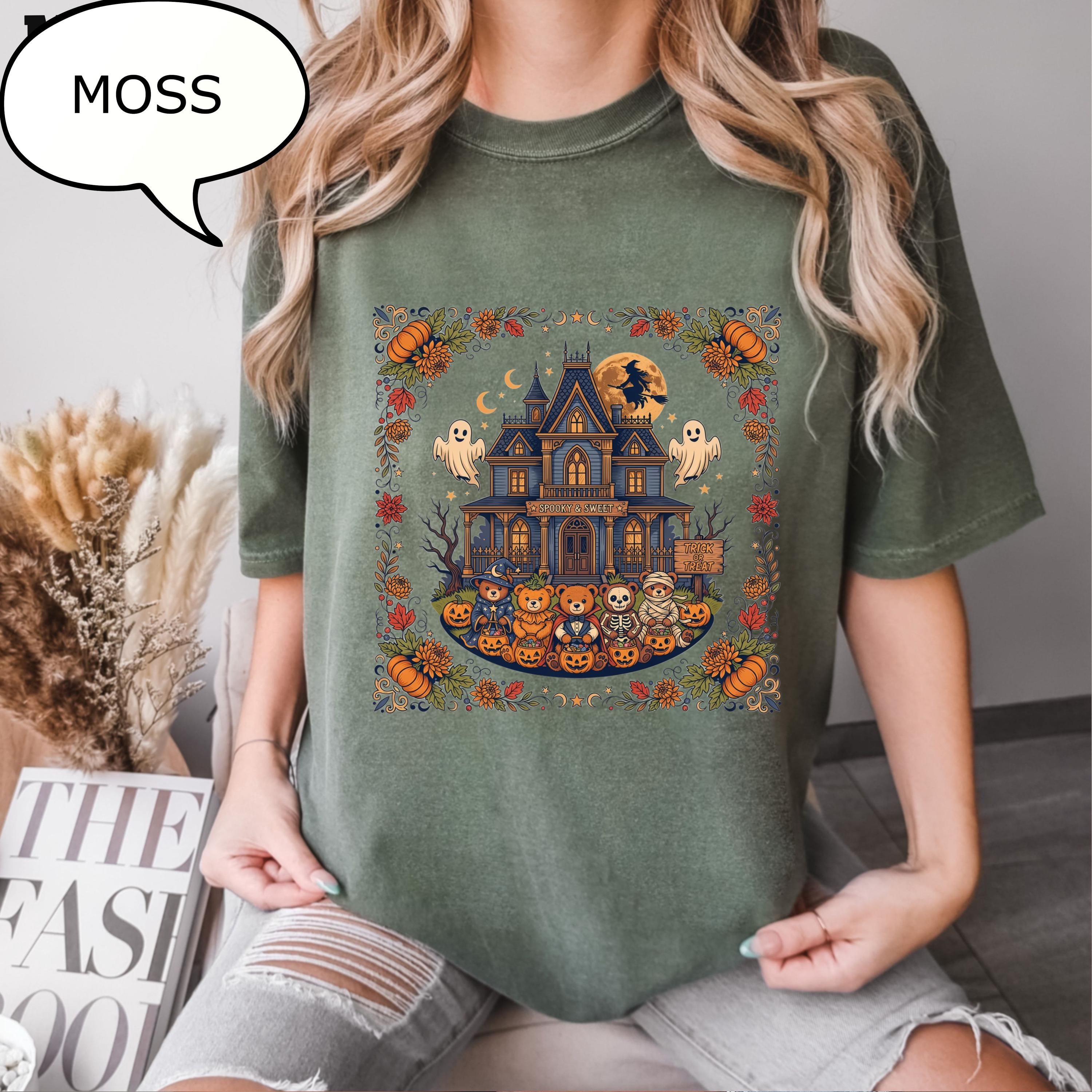 Comfort Colors® 90'S Halloween T-Shirt, Spooky Bear Shirt, Haunted House Shirt, Pumpkin Season Gift